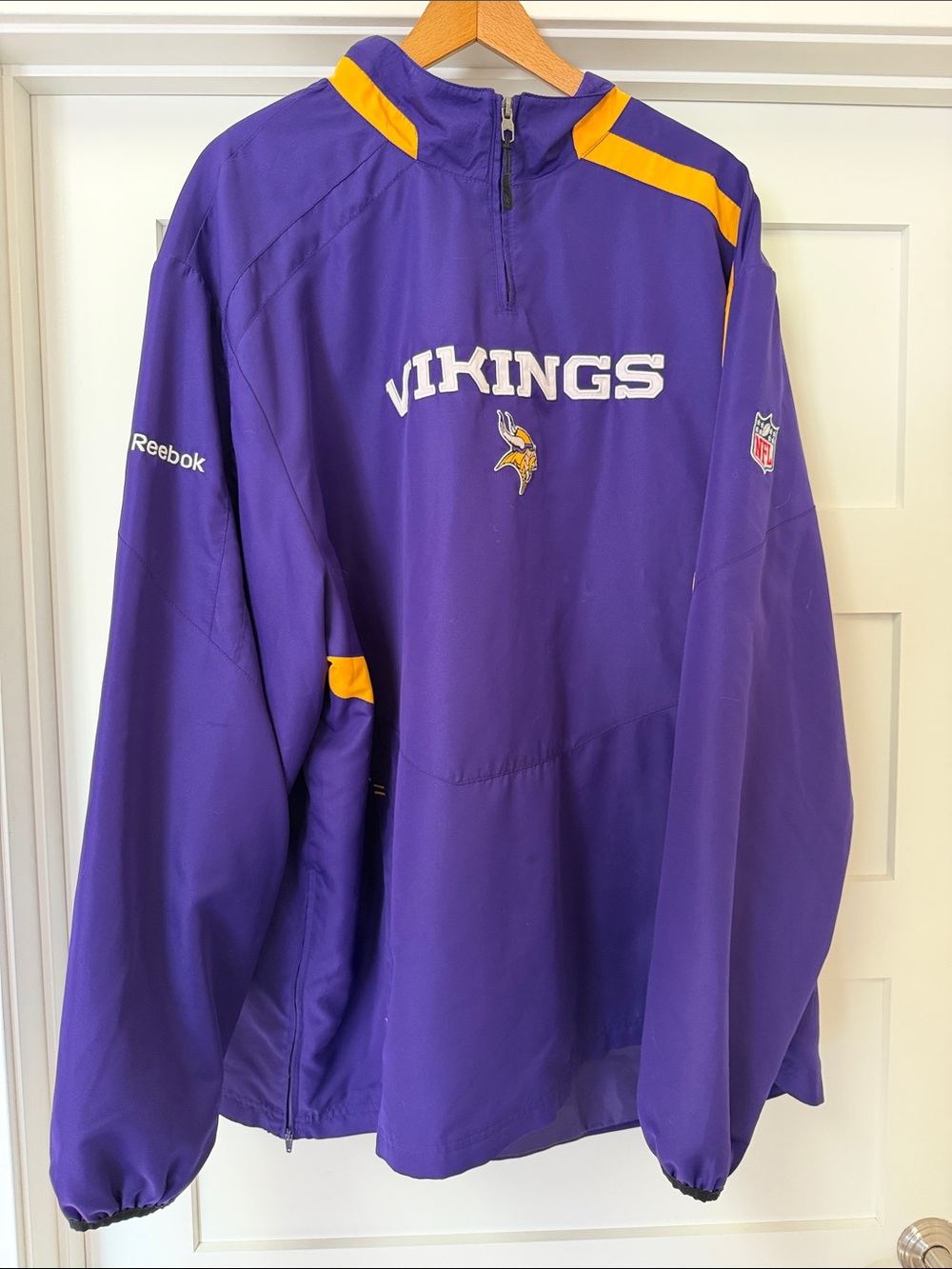 Size 2XL Minnesota Vikings NFL Authentic Sideline Reebok 1/4 Zip Windbreaker